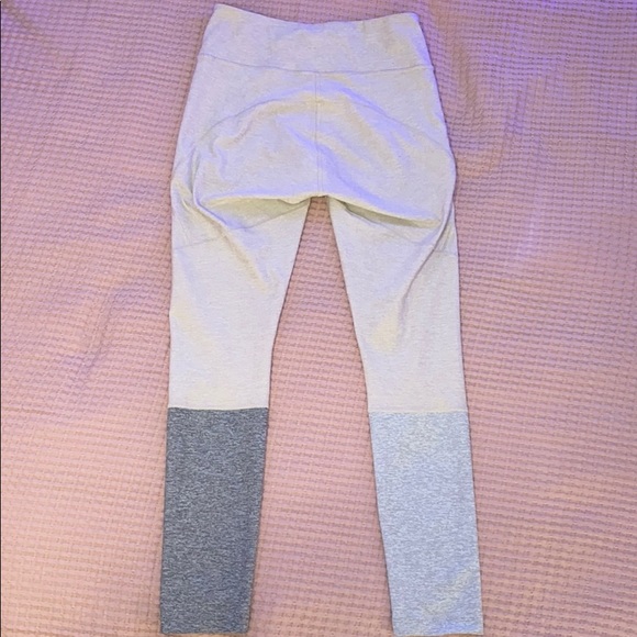 Outdoor Voices Leggings - Picture 2 of 4